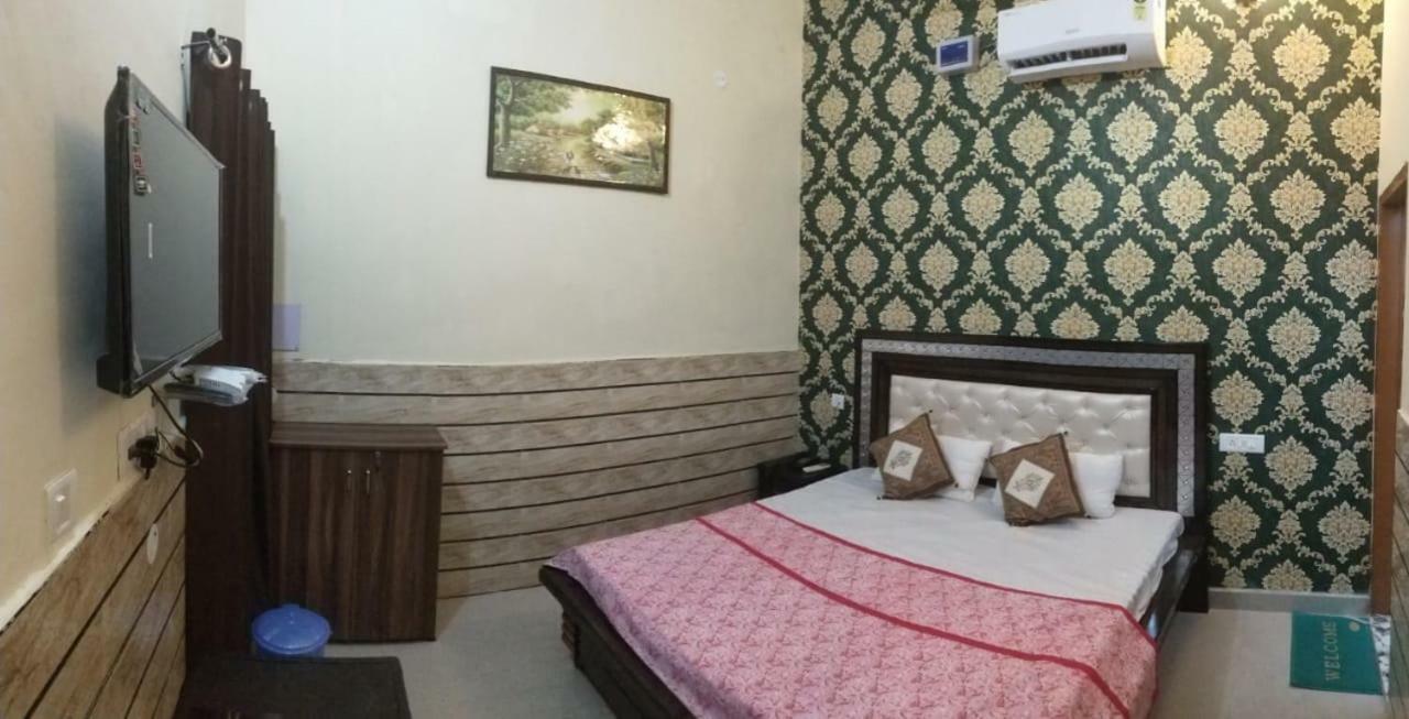 Sgr Hotel Ambāla Dış mekan fotoğraf